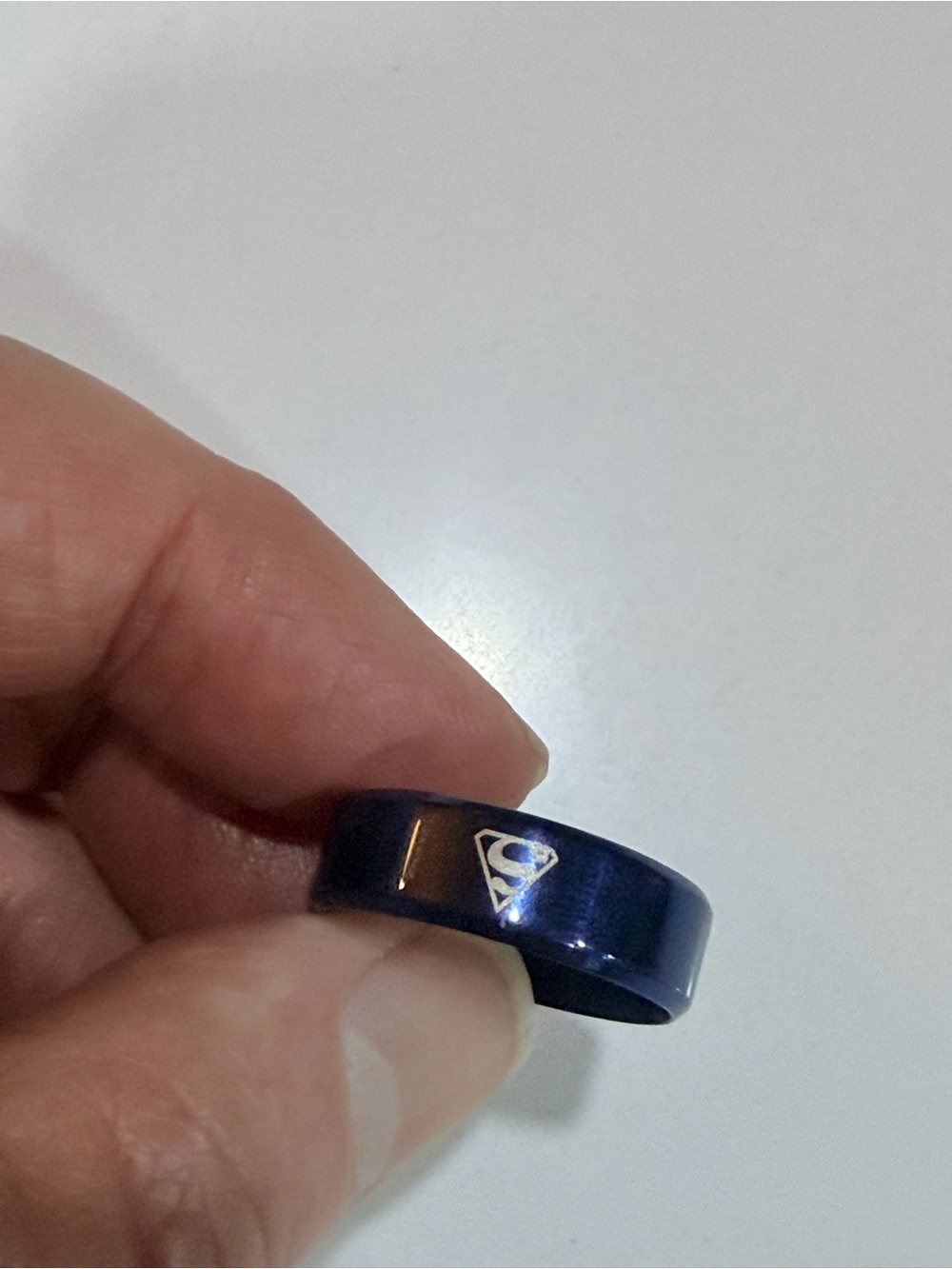 Men's Blue Superhero Emblem Band Ring Size 10